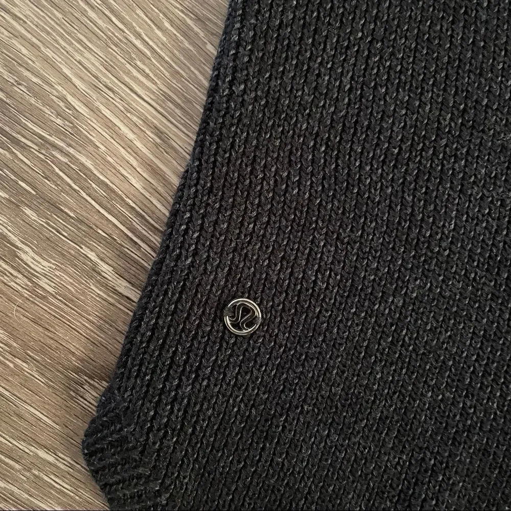 Lululemon tunic sweater with thumb holes